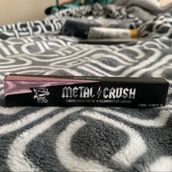 KVD LIQUID HIGHLIGHTER